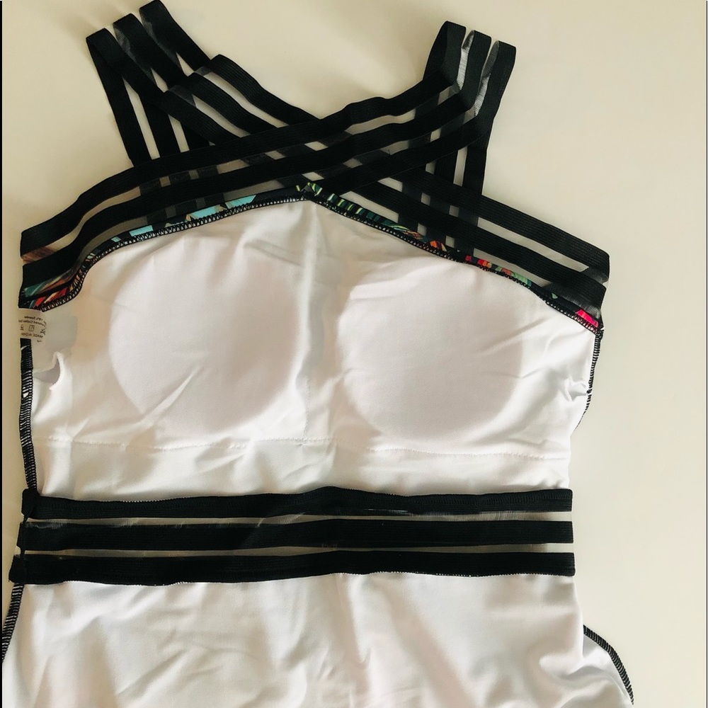 NWOT Floral Bathingsuit - Picture 7 of 8